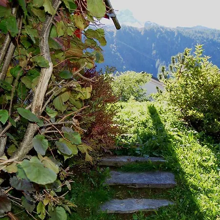 Beugeant - Happy 木屋 霞慕尼